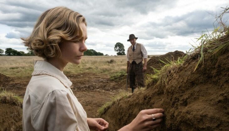 Carey Mulligan et Ralph Fiennes dans "The Dig"